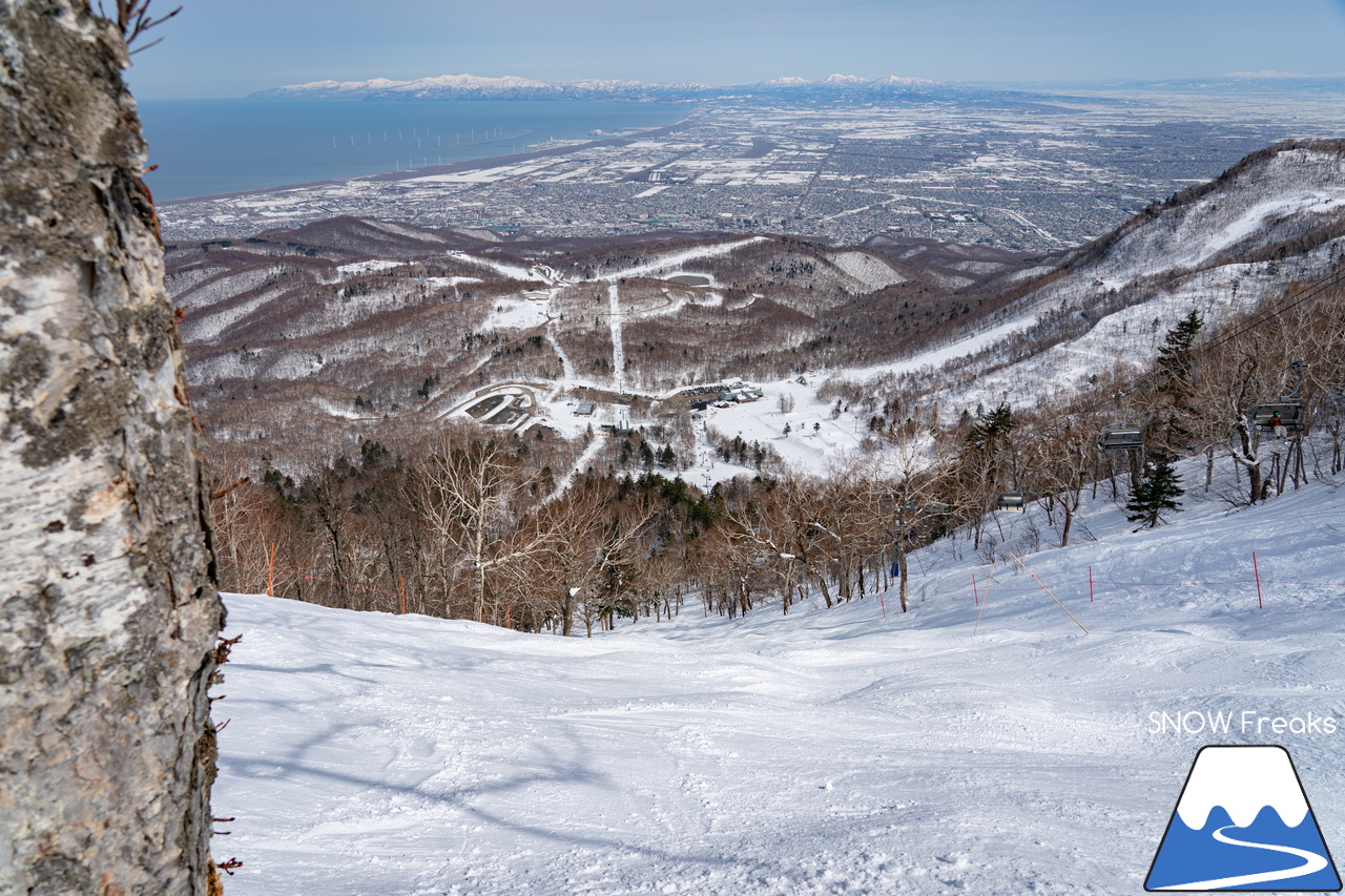 サッポロテイネ｜オリンピアゾーンは、3月31日で営業終了のはずですが…。まだまだ積雪たっぷりのゲレンデ。コンディション良好です！